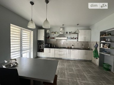 Продаж 2 поверхового будинку з опаленням і ділянкою на 45 соток, 130 кв. м, 4 кімнати, на вул. Січинського • ID 34608486