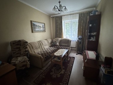 Продаж 2-х кімнатної квартири з окремим входом