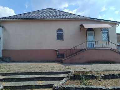 Продаж комерційного приміщення на вул. Соборна 59, площа 416 кв. м • ID 34648434