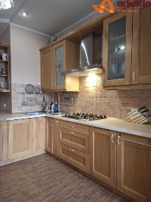 Продам ексклюзивну 4кімнатну квартиру в центрі з сауною і каміном 163м