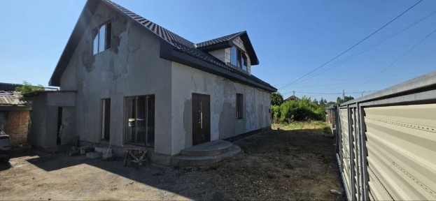 Продаетса Сучасний двоповерховий будинок з панорамними вікнами та всіма комунікаціями