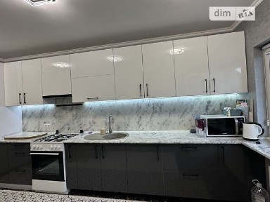 Продаж 2 поверхового будинку з опаленням і ділянкою на 10 соток, 67.9 кв. м, 3 кімнати, на вул. Лісова 5 • ID 34626644