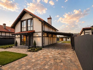 Продаж 2 поверхового будинку з верандою і ділянкою на 8 соток, 191 кв. м, 4 кімнати, на вул. Зоряна • ID 34628818