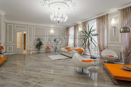 Продаж квартири, вул. Андріївський Узвіз, Центр