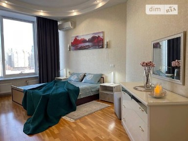 Здам подобово 2к квартиру на вул. Королеви Єлизавети ІІ 2 • ID 32368630