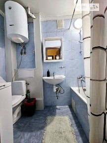 Здам подобово 2к квартиру на просп. Лесі Українки 21 • ID 32337489