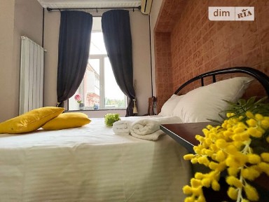 Михайлівська вулиця, район Шевченківський, Київ, метро Поштова площа, вул. Михайлівська 22В • ID 32293638