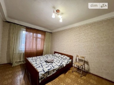 Здам подобово 2к квартиру на вул. Флоренції 12Б • ID 32291705