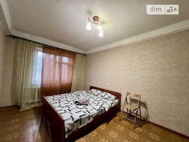 Здам подобово 2к квартиру на вул. Флоренції 12Б • ID 32291705