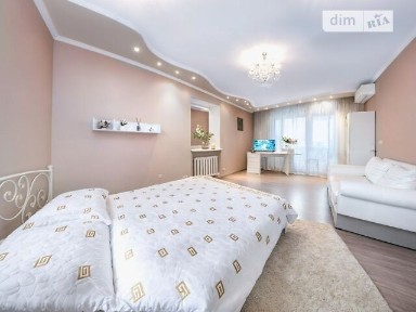 Здам подобово 1к квартиру на вул. Планетна 5 • ID 31696068