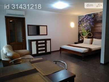 Здам подобово 2к квартиру на просп. Перемоги 103, кв. 10 • ID 31431218