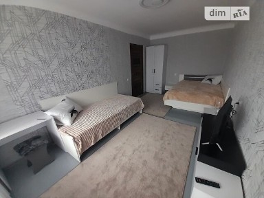 Здам подобово 1к квартиру на вул. Степана Бандери 60 • ID 31300735