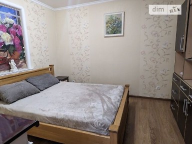 Здам подобово 2к квартиру на вул. Володимира Антоновича, кв. 3 • ID 31141870