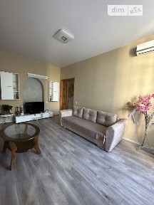 Здам подобово 2к квартиру на просп. Яворницького Дмитра 79 • ID 30748254