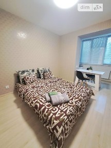 Соборна вулиця, район Ювілейний, Рівне, вул. Соборна 283 • ID 28950810