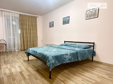 бульвар Миколи Міхновського, мікрорайон Голосіїв, район Голосіївський, Київ, метро Либідська, бул. Миколи Міхновського 6 • ID 28281141