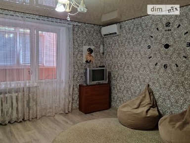 вулиця Залізняка Максима, мікрорайон Водоканал-Невського, район Соснівський, Черкаси, вул. Залізняка Максима 34/4 • ID 27435106