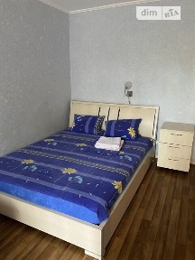 Здам подобово 1к квартиру на вул. Ризька • ID 27042709