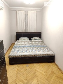 бульвар Миколи Міхновського, район Печерський, Київ, метро Звіринецька (Дружби народів), бул. Миколи Міхновського 19А • ID 26640647
