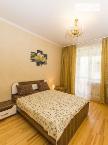 Полтавська вулиця, район Шевченківський, Київ, метро Лук'янівська, вул. Полтавська 4 • ID 26555941