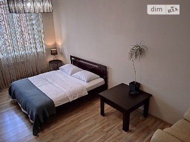 Соборна вулиця, район Центр, Рівне, вул. Соборна 14 • ID 25464079