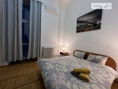 Здам подобово 1к квартиру на пров. Михайлівський 9Б • ID 24498059