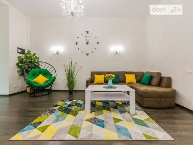 Здам подобово 2к квартиру на вул. Архітектора Городецького 11Б • ID 23864447