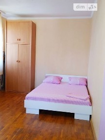 вулиця Героїв Крут, мікрорайон Черемушки, район Хаджибейський, Одеса, вул. Героїв Крут 14 • ID 23469133