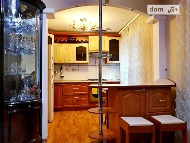 Соборна вулиця, район Рум, Рівне, вул. Соборна 233 • ID 22934019