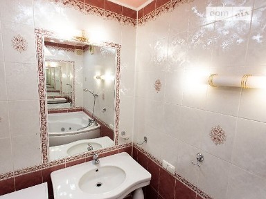 Здам подобово 3к квартиру на вул. Липова • ID 22837242