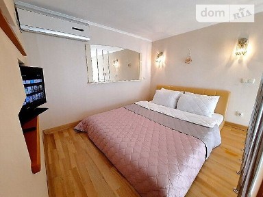 Здам подобово 2к квартиру на вул. Юліана Матвійчука • ID 22046415