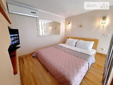 Здам подобово 1к квартиру на вул. Юліана Матвійчука • ID 22046415
