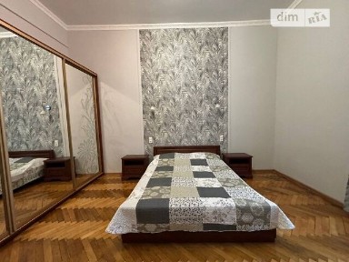 Здам подобово 2к квартиру на вул. Хорватська 12 • ID 21734423