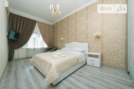 Здам подобово 3к квартиру на вул. Хрещатик 29 • ID 19170353