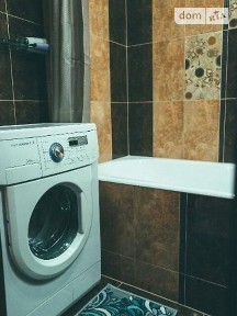 Здам подобово 1к квартиру на вул. Всіхсвятська 16 • ID 17685788