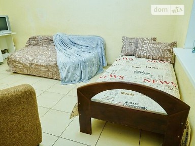 Здам подобово 2к квартиру на вул. Троїцька 33 • ID 17391024
