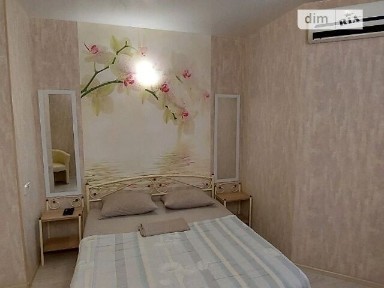 Здам подобово 1к квартиру на мас. Радужний 19/2 • ID 27993269