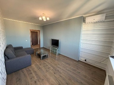 Феодосійська вулиця, район Голосіївський, Київ, метро Деміївська, вул. Феодосійська 3В • ID 34632926