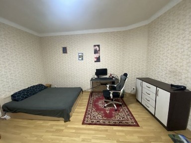 Оренда 2х кімнатної квартири пл. Святого Теодора Центр за Малевичем до Оперного 3хв