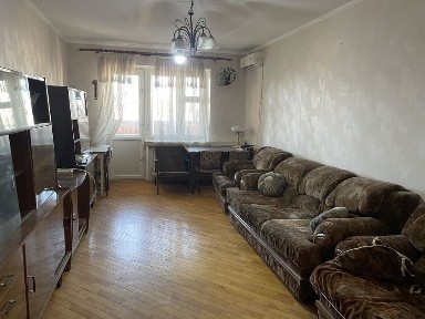 Три кімнатна срібнокільська 20. 82 м.