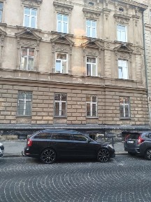 Оренда цокольного приміщення в центрі Львова, вул. Мартовича, 12