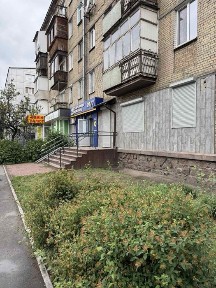 Оренда нежитлового приміщення 42 кв. м, просп. Миру, Дарницька площа, великий трафік
