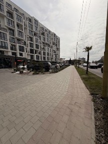 Оренда комерційного приміщення в ЖК B4, вул. Бабʼяка 8