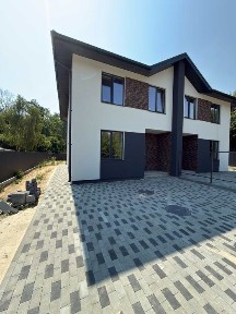 Продам Дуплекс в Ірпені на ділянці 5 соток. Вигідна Ціна. Поруч Ліс.