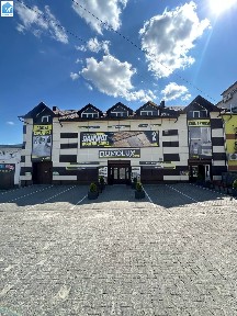 Продається комерційний комплекс у Тернополі - 718 м², 3 поверхи, вулиця Об'їзна.