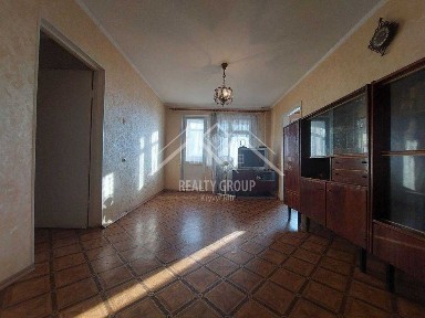Продаж 3к у ЦМ р-ні по вул. Свято-Миколаївській біля річки та трьох парків
