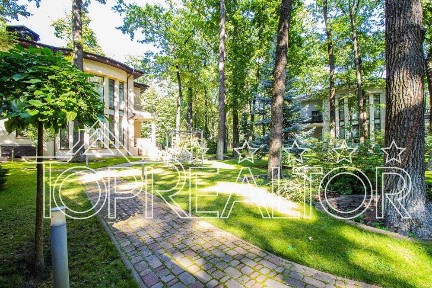 Елітний будинок у к. м. Park House з 13-метровим басейном