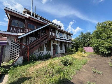 Продаж 3 поверхового будинку в с. Хмельовик 200 м2