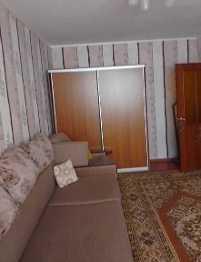 Продаж однокімнатної квартири з меблями та технікою. Середній поверх