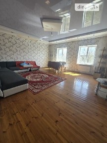 Продаж 2 поверхового будинку з балконом і ділянкою на 15 соток, 220.3 кв. м, 5 кімнат, на вул. Наукова • ID 34637900